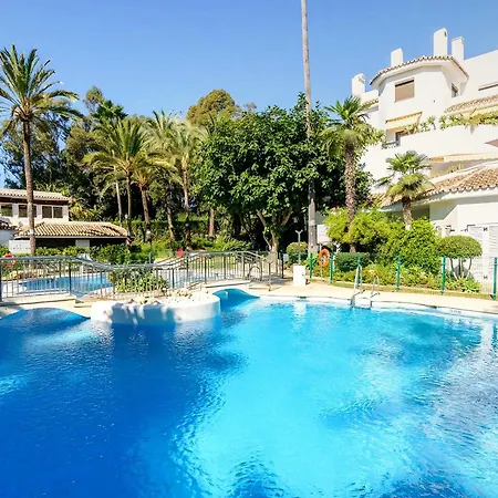 Golden Con Patio Y Piscina * Marbella