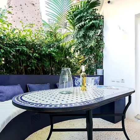 Golden Con Patio Y Piscina Appartamento Marbella